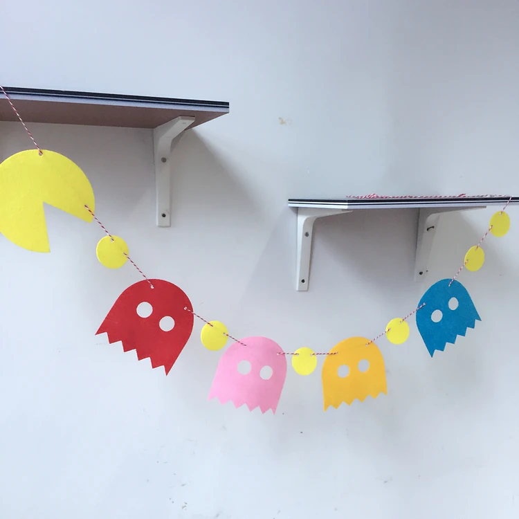 

Freeshipping Pac man 3 Mete Felt Banner Flag Birthday Party Photo clip Decoration Bunting For 80's Game supply fabric