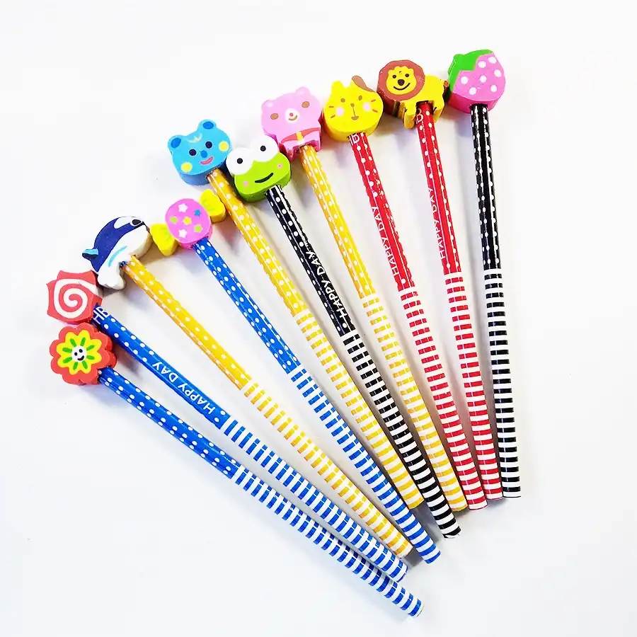 Hosaire 5PCS//Lot Crayon /à Papier Taille-Crayons en Bois Mignonne Motif de Chandail /à Neige de No/ël Kawaii Fournitures Scolaires Papeterie Cadeaux de No/ël id/éaux pour Les Enfants Couleur al/éatoire