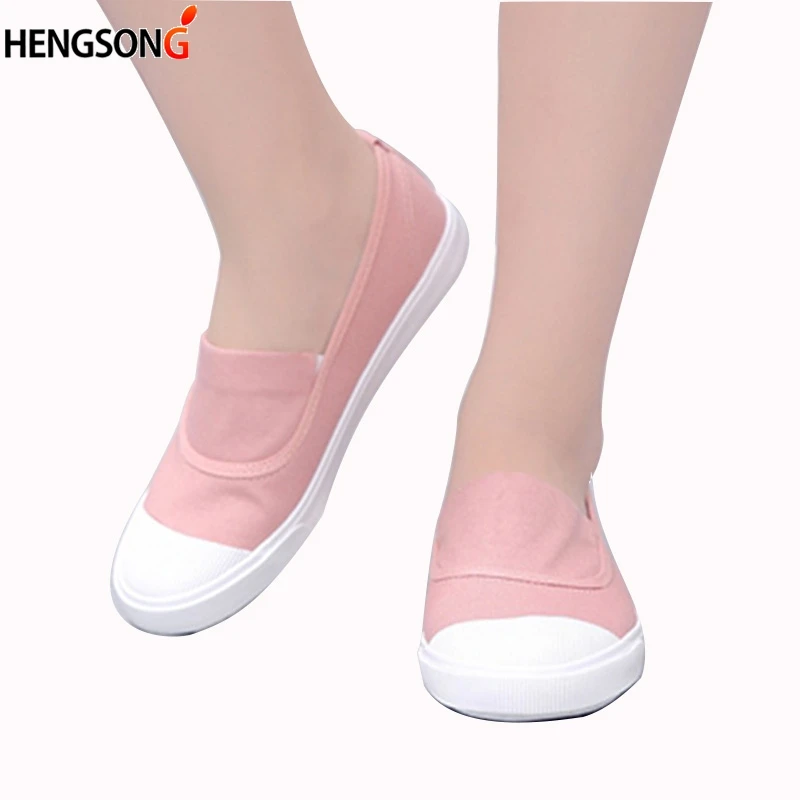 

Women Walking Shoes 2018 Spring Student Flats White Shoes Breathable Slip-On Sports Shoe Sneakers Summer Canvas Sporting Shoes
