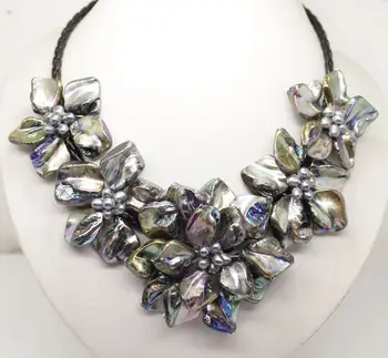

natural pearl & black shell pearl 5 flower pendant necklace 18" long