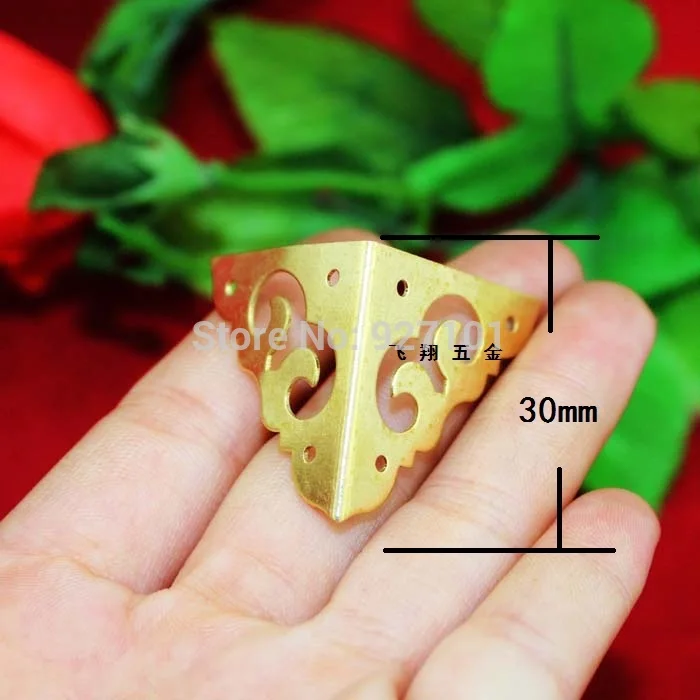 

vintage brass corners decorative metal Wooden gift box protection angle corner brackets Furniture hardware 30*30mm 4pcs/lot