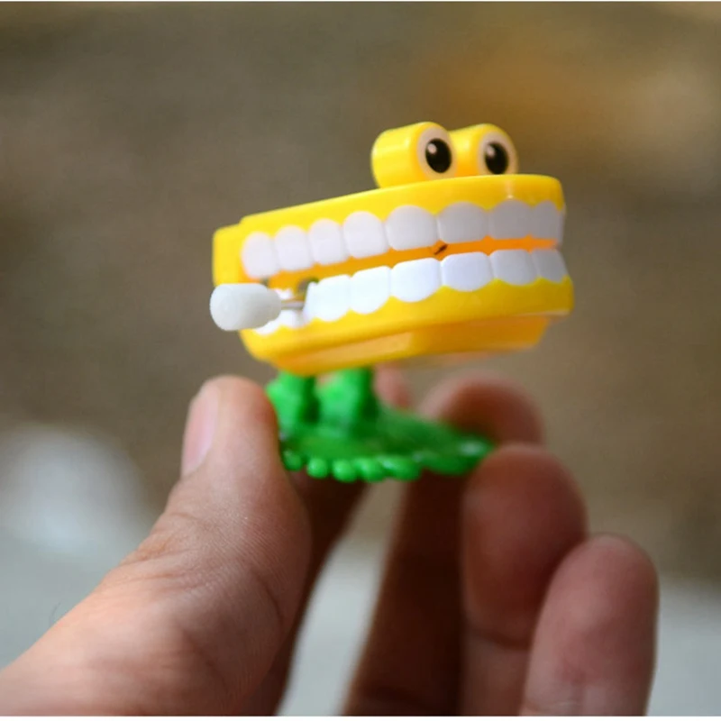 Креативные прыгающие зубы, заводные забавные игрушки для детей, прыгающие зубы, заводные игрушки, забавные игрушки в подарок - Цвет: Eye teeth