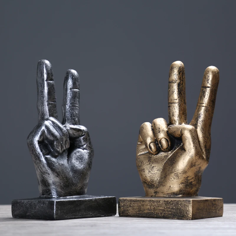 Koop 3D Creatieve Home Decoratie Hars BOEDDHISME OK JA GOEDE Hand Gebaar Klassieke Pose Standbeeld Home DEUR Hotel Bar Decor Craft