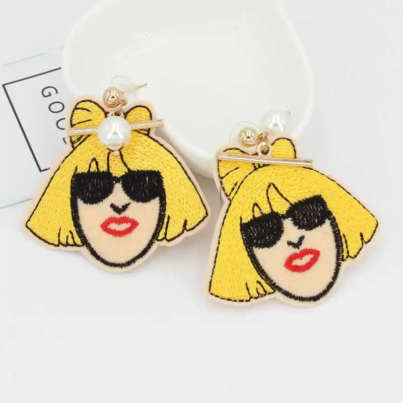 

European Fashion Hip Hop Jewelry Personality Pearl Women Head Earrings