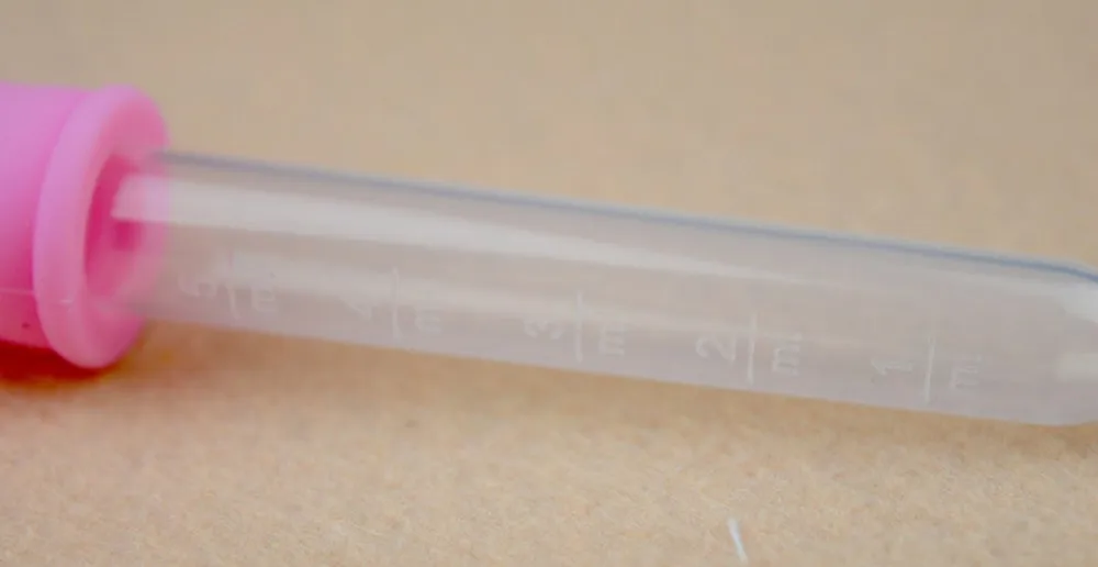 5ML-Baby-Droppers-Clear-Silicone-Baby-Medicine-Dropper-Spoon-Pipette-Liquid-High-Quality-Burette-2-Colors-BB0055 (9)