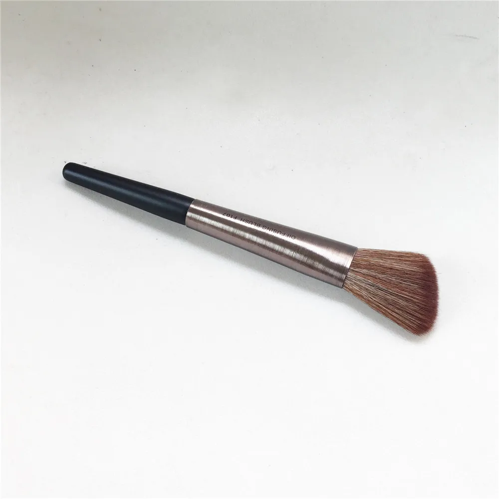 Urban Decay Brush F107 Diffusing Blush _ 1
