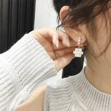 Neue Ohrringe Mode Schmuck Persönlichkeit Einfache Joker Kristall Imitation Perle Weibliche Aussage Ohrringe Für Frauen Großhandel