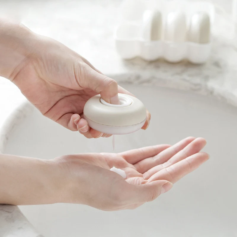  4 Pcs/Set Silicone Shampoo Lotion Bottles Anti-leak Traveling Set Storage Box Cosmetic Sealed Jar @