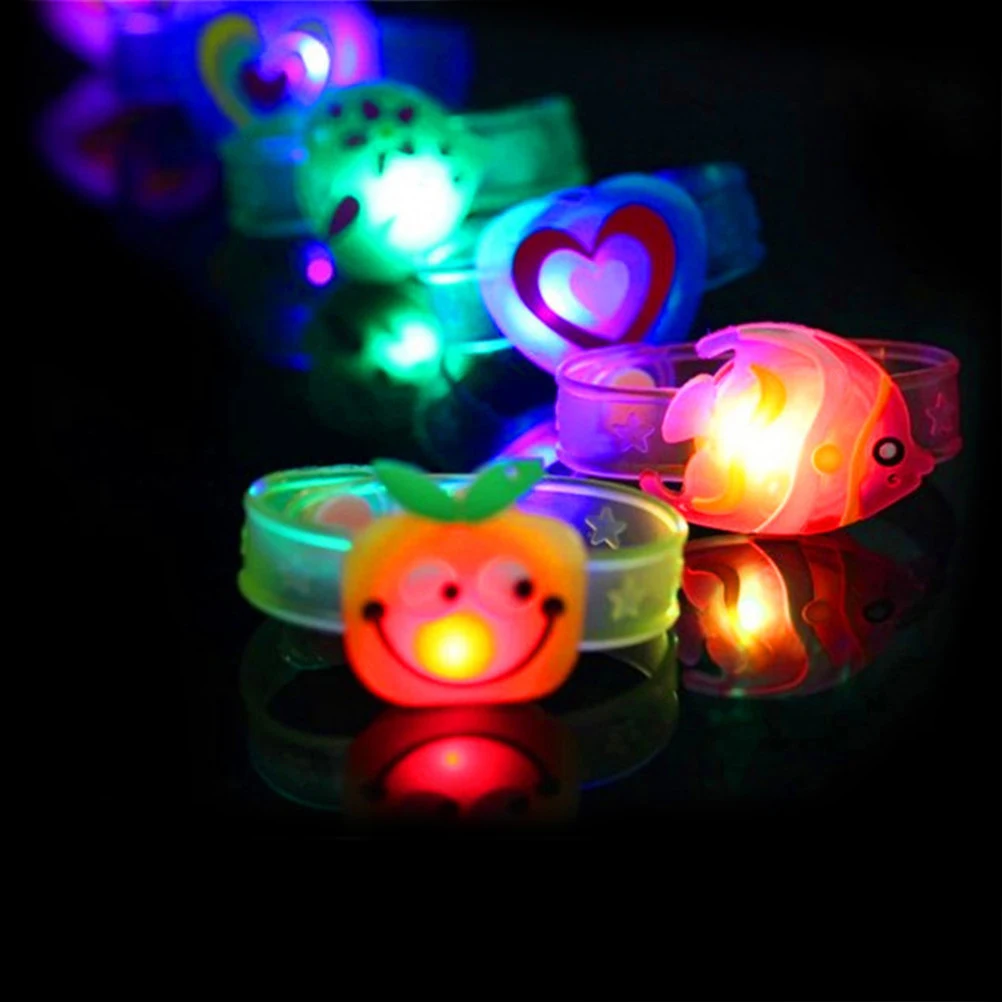 

Creative Cartoon Watch Boys Girls Flash Wrist Band Glow Luminous Bracelets Children's Day/Birthday Party Gifts Toy