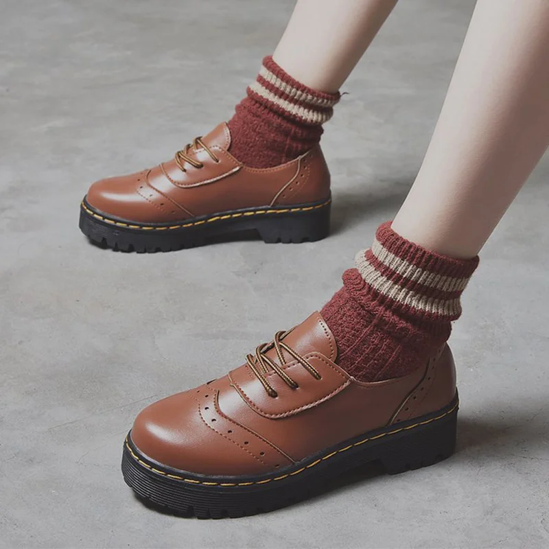 

Women Platform Pumps Round Toe Lace Up Casual Ladies Brogue Shoes Breathable Ladies Sewing Fashion Oxford shoes 2019 Autumn