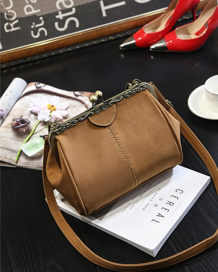 Women Shabby Chic  Shoulder Bag Lady Handmade Vintage Retro Chic Victorian Style Wedding Kiss Lock Handbag Bag (31)