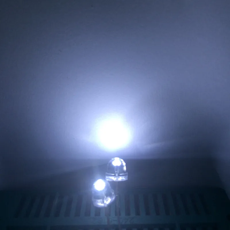 

100pcs LED Diode 5mm Straw Hat White Lamp 5 mm Clear Strawhat Brightness White Light-Emitting-Diodes F5 Straw Hat Lampada Diodo