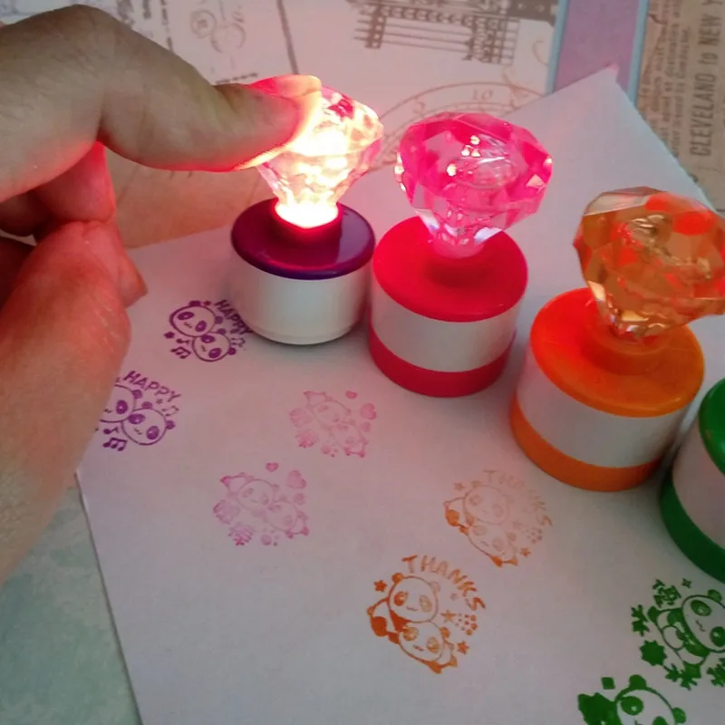 Kids Cartoon Stamper Baby Children Learning Plastic Rubber Self Inking Stamps Toys Luminescent Plastic Seal A063 6pcs/lot