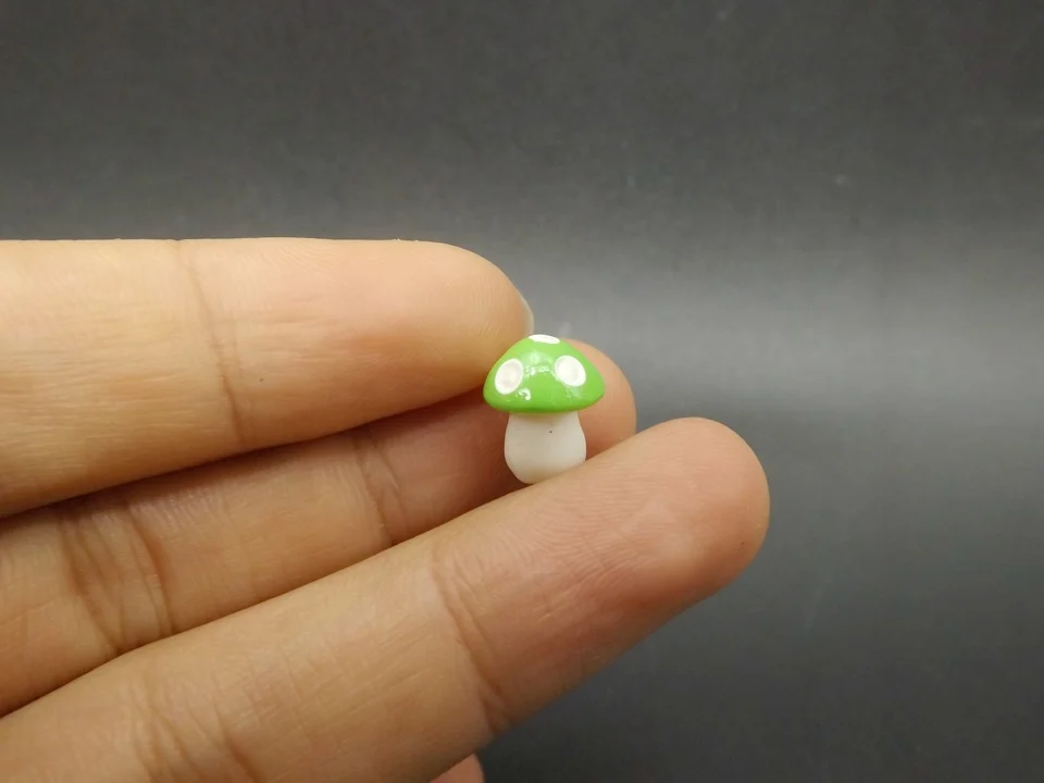 Tiny-P014Mushroom (1)