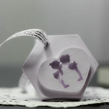 

Kissing Baby Silicone Mold Diffusion Stone Gypsum Mold Plaster Car Pendant Mould