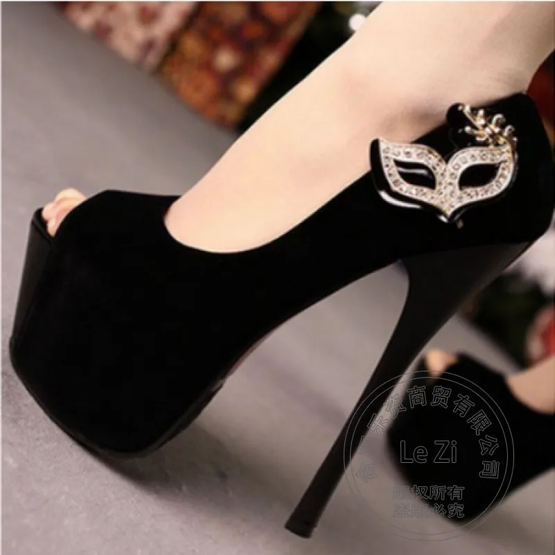 15 cm platform heels