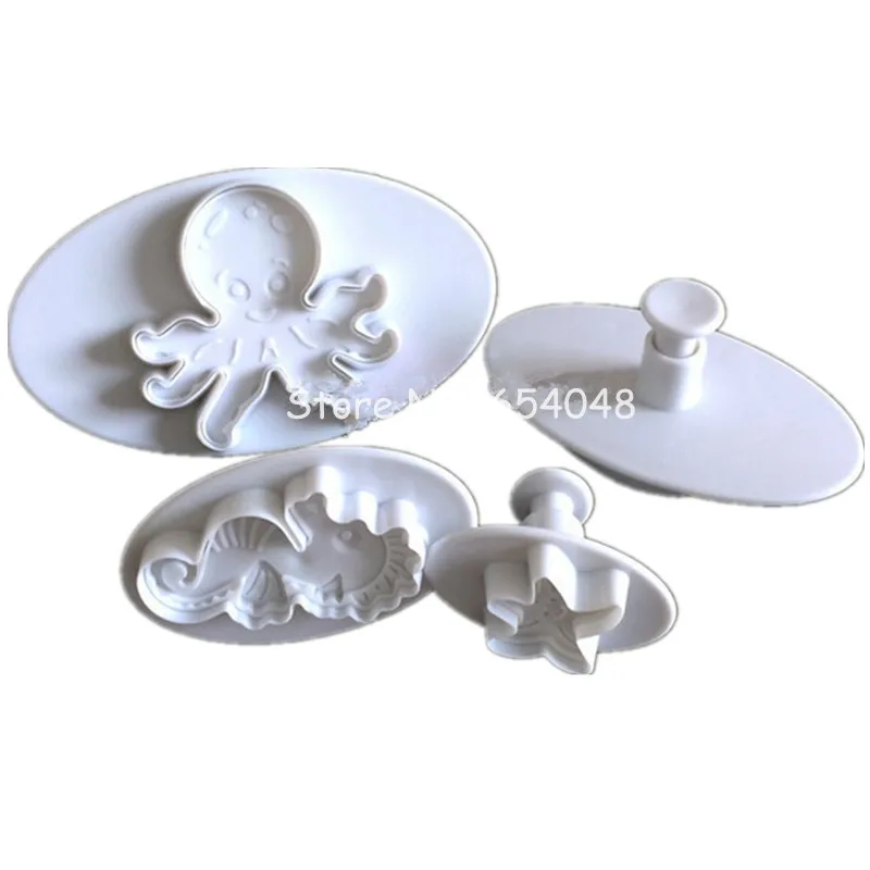 Underwater seahorse cake cutter 9