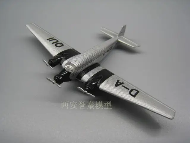 

Brand New 1/250 Scale Military Model Toys Germany JU-52 Fighter Diecast Metal Plane Model Toy For Collection/Gift/Decoration