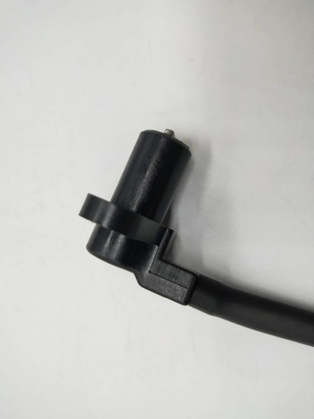 Front Right ABS Wheel Speed Sensor For Suzuki Liana Aerio 2.3L 06-07 5621059J00
