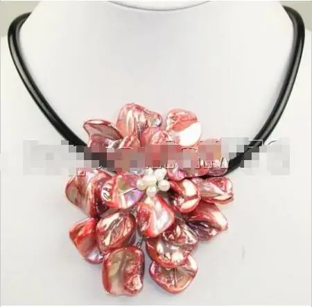 

Hot sale new Style >>>>>NATURAL BEAUTIFUL PEARL&SHELL FLOWER PENDANT NECKLACE