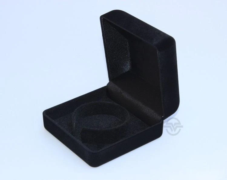 

Superior Black Velvet C Collar Jewerly Box Gift Box Bracelets Box Fits Style Bangle Jewelry Display For Christmas