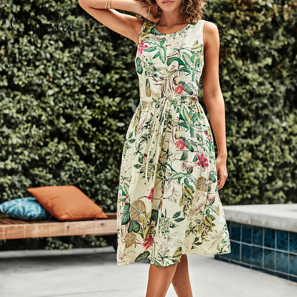 CUPSHE элегантное женское летнее платье средней длины с круглым вырезом пляжное платье с принтом тропических листьев Vestidos с поясом без рукавов Сарафан