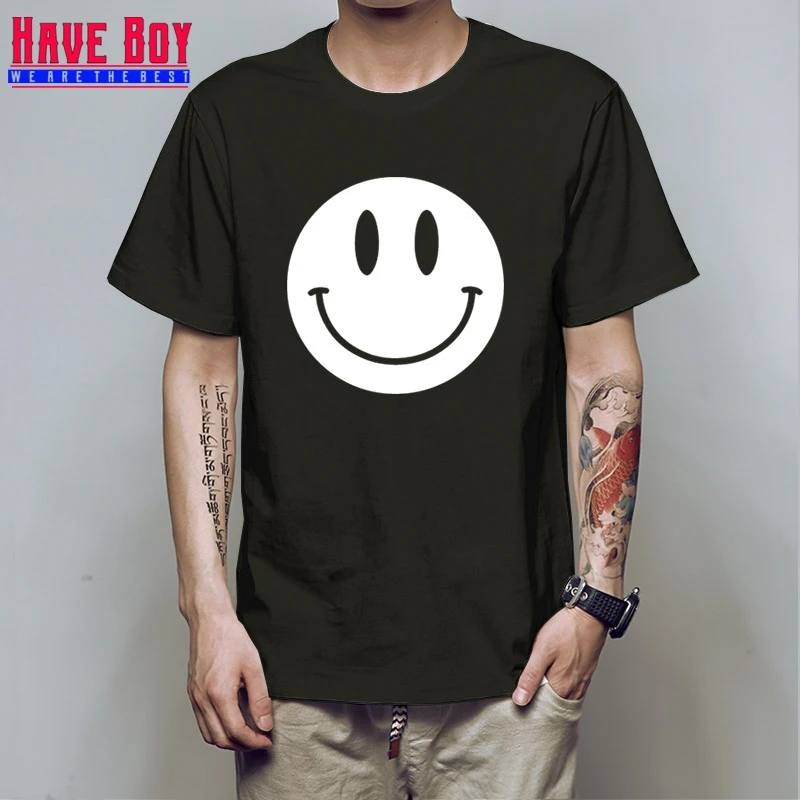 Kids Boys or Girls Happy Smile Fun Tee Children/'s Smiley Face T Shirt