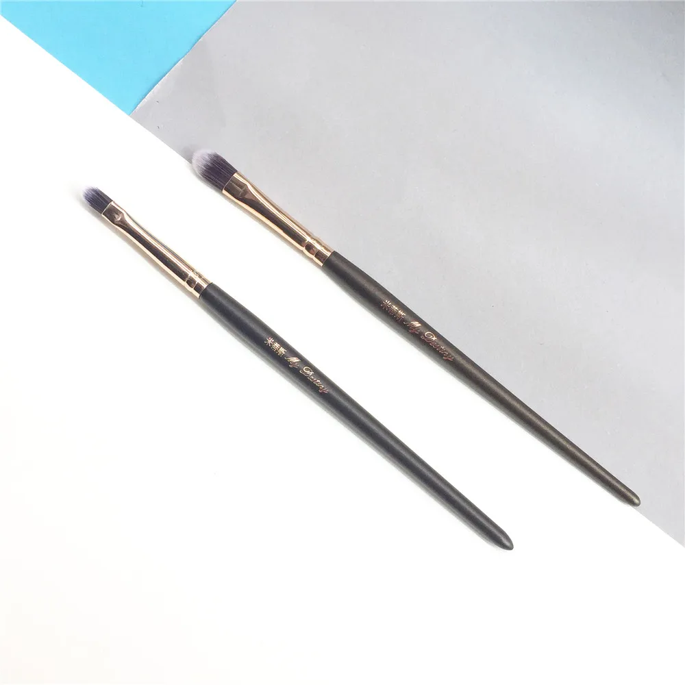 

MyDestiny 037 Concealer Highlighter / 042 Precision Concealer Brush - for smoothly and evenly Eye&Face Fifish Beauty Makeup Tool