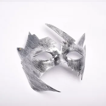 

Cool Men Antique Mask Mini Maple Masks Halloween Carnival Stage Performance Props Party Supplies