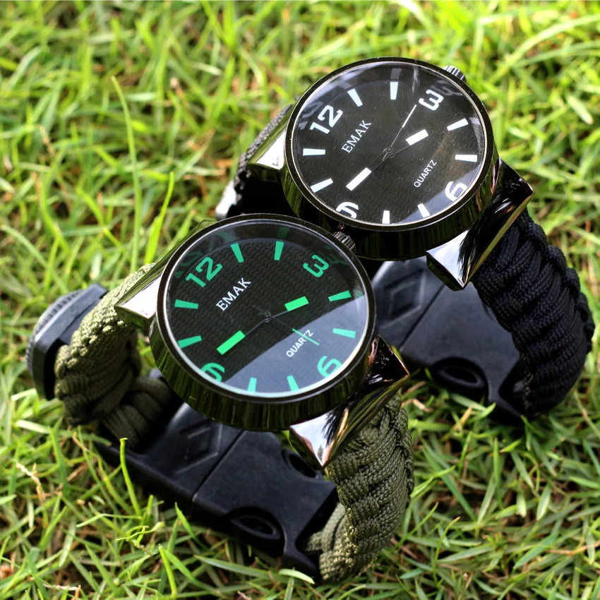 

Survival Watch outdoor emergency survival kit camp equipment Multifunctional survival kit tools military 5 in 1 Compass Whistle