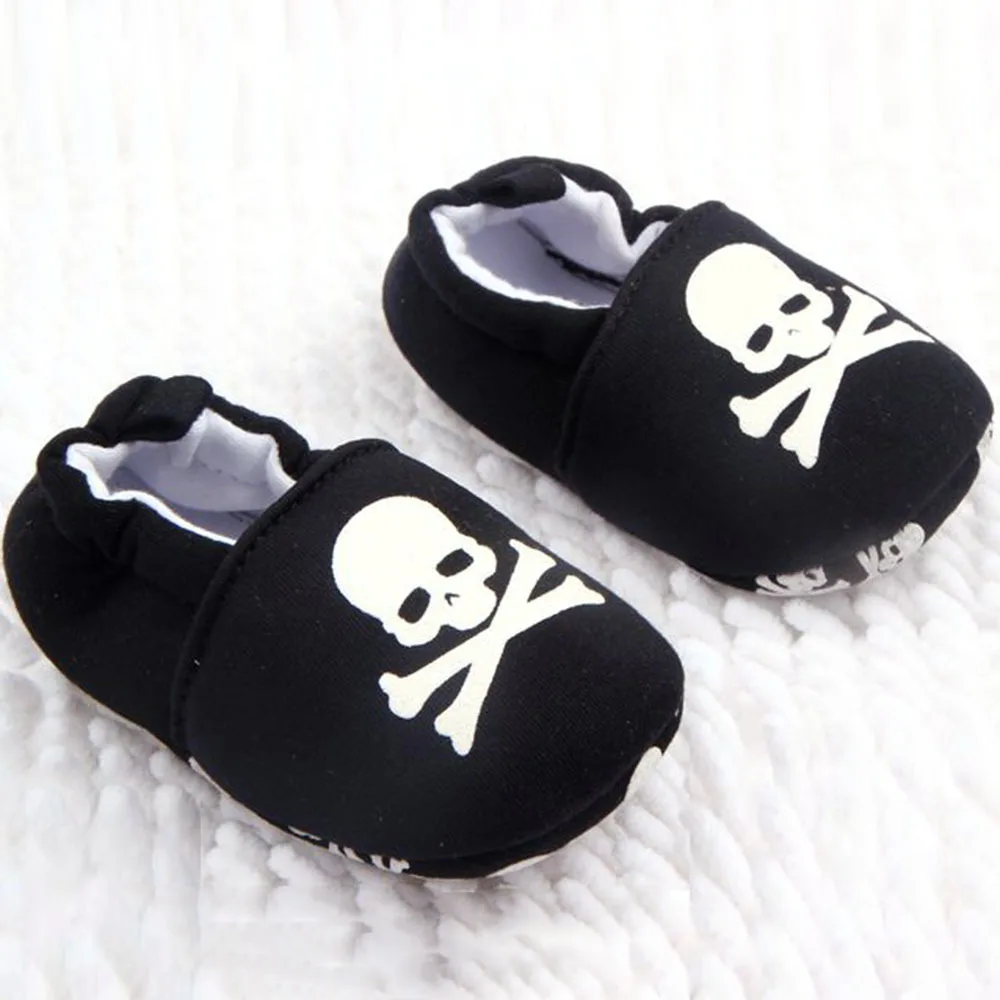 Одежда для малышей череп пирата печатных Повседневная обувь мягкая подошва для девочек Обувь для мальчиков Обувь 0-12 м