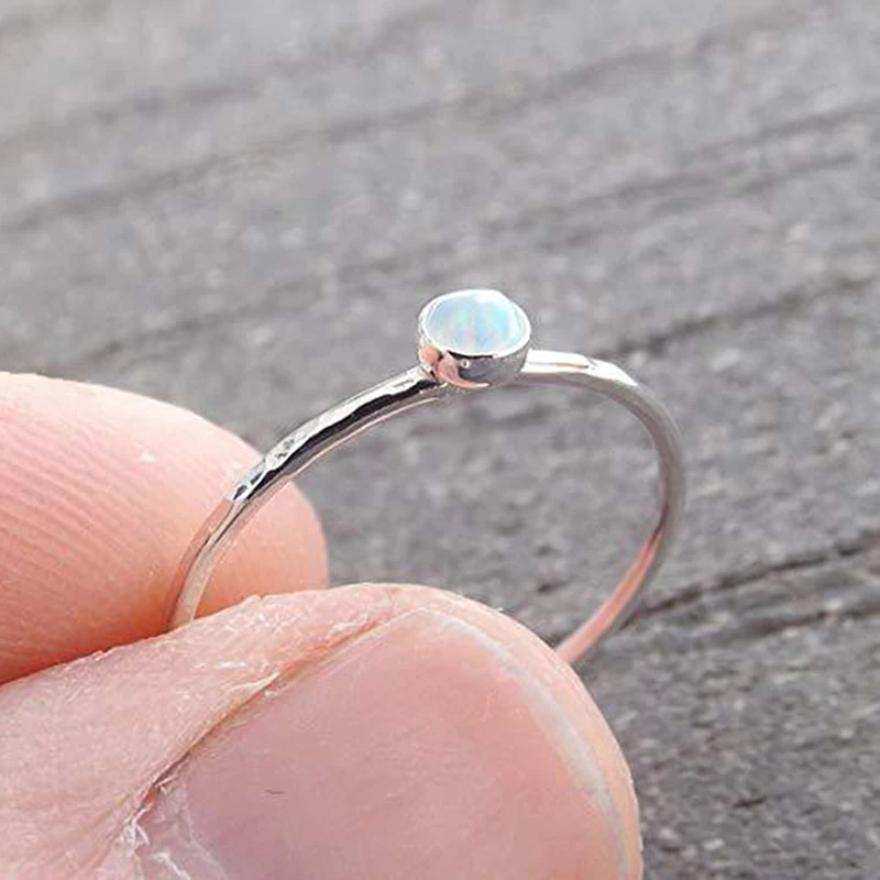

2018 Exquisite Slim Ring Textured Fire Opal Crystal Stacking Rings For Woman Exquisite Jewelry Gift Engagement Accessories