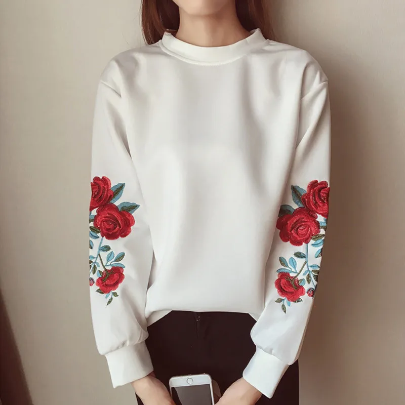 moletom com rosas na manga