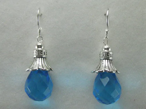 

HOT SELL - nice faced white moonstone blue bead earrings 5.29 -Top quality free shipping