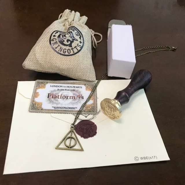 Special Price Harri Potter School Stamp Wooden Fire Seal With Admission Notice Letter Hogwarts Gringotts Bank Coin Toy Halloween Cosplay Jouet