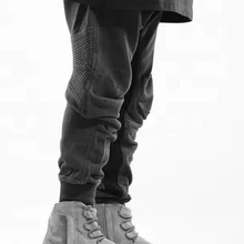 Серые спортивные штаны Kanye West в стиле хип-хоп