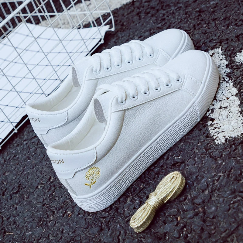 2018 Spring New Fashion Shoes Woman Flowers Casual High Platform Solid Color PU Leather Women Casual White Shoes Sneakers цена 2018 Spring New Fashion Shoes Woman Flowers Casual High Platform Solid Color PU Leather Women Casual White Shoes Sneakers цены онлайн