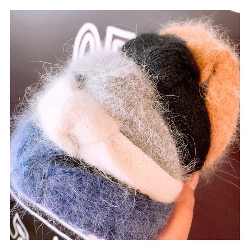 

New 2019 Small winter sweet wind grid cloth cashmere bowknot of England wide side hair hoop joker card head ornaments