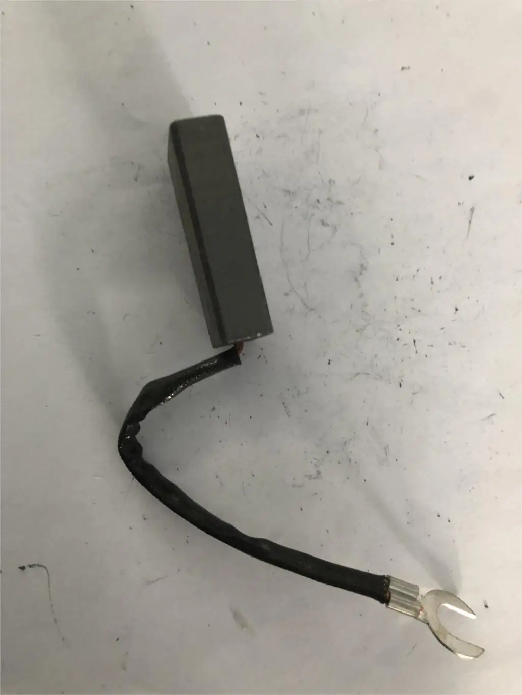 

1PC 25/64" x 25/32" x 1 9/16" 10 x 20 x 40mm Electric Motor Carbon Brushes Power Tool Car