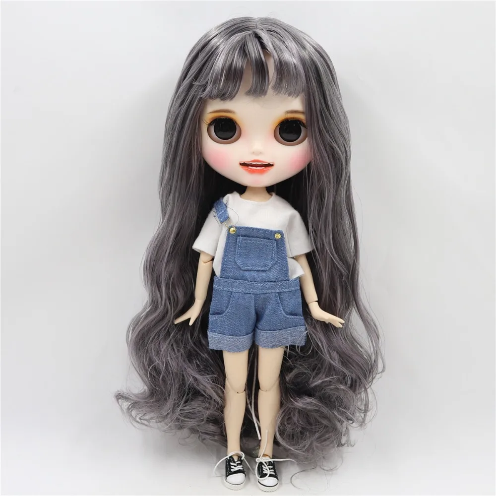 Neo Blythe Doll with Silver Hair, White Skin, Matte Smiling Face & Custom Jointed Body 2