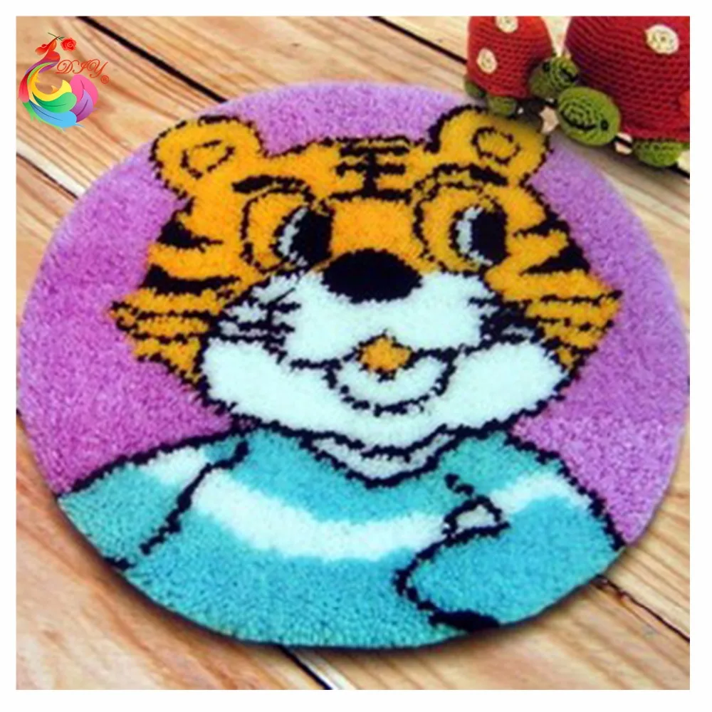 

Knitting needles tool kit in a suitcase needlework thread Carpet embroidery Latch hook rug kits Handmade carpet