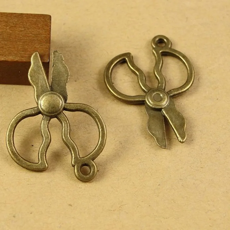 27*20MM Antique Bronze Retro scissor charm pendant beads accessories
