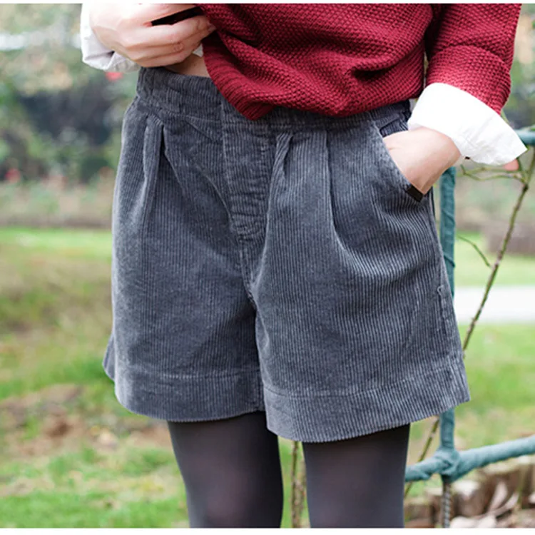 Donna Casual Moi ragazza di Colore Solido Velluto A Coste Pantaloncini di  Cotone Delle Signore Elastico In Vita Pantaloncini Larghi del Piedino  Femminile 2017 Nuovo Inverno Primavera|shorts female|cotton shorts  ladieswide leg shorts -