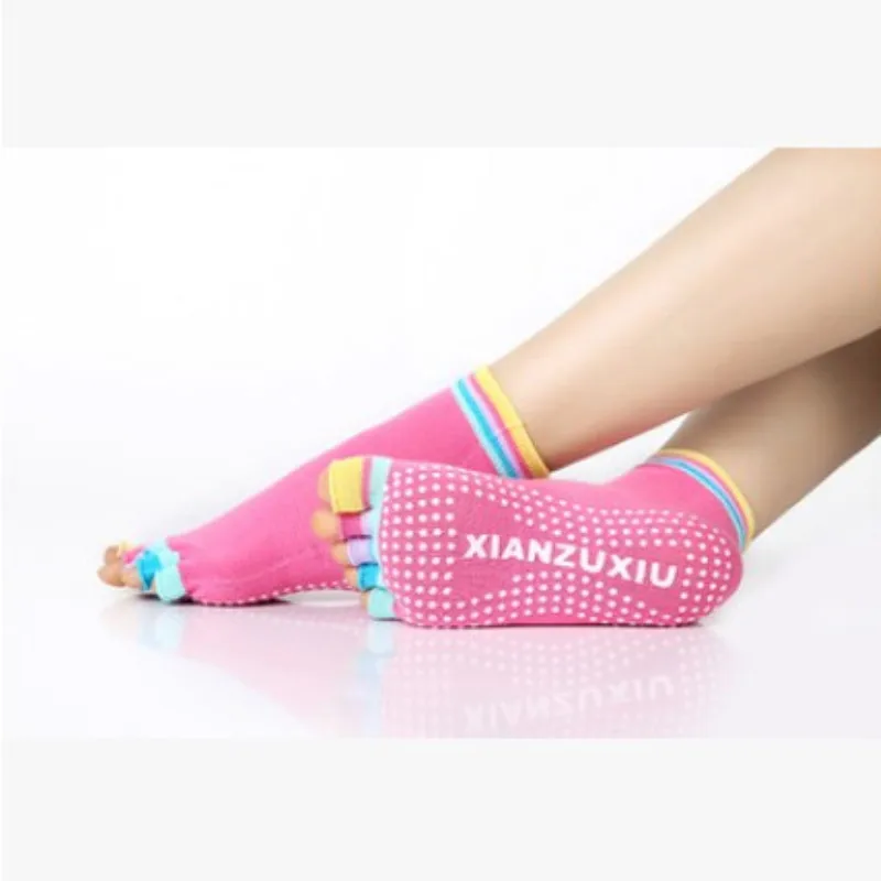 Женские спортивные цветные носки для йоги, популярные хлопковые носки для фитнеса и пилатеса, радужные Нескользящие Дышащие носки с пальцами, 8 цветов