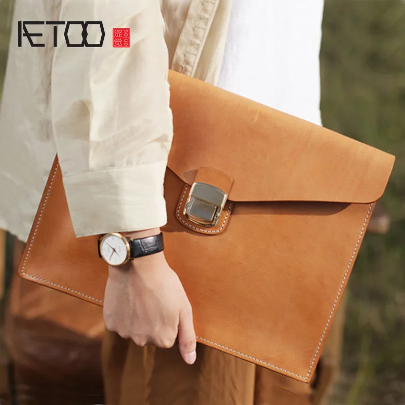 

AETOO Original retro handmade vegetable tanned leather lock envelope bag men's female a4 clutch bag briefcase casual iPad bag