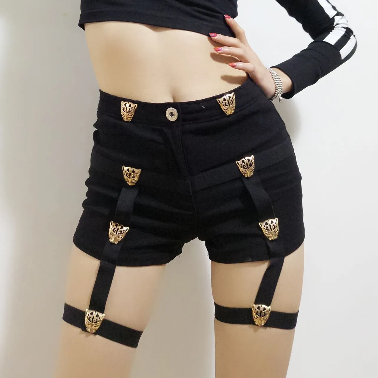 

Punk Women Shorts Metal Leopard Button Decoration Elastic Band Hollow Out Hip Pop Summer Fashion Shorts
