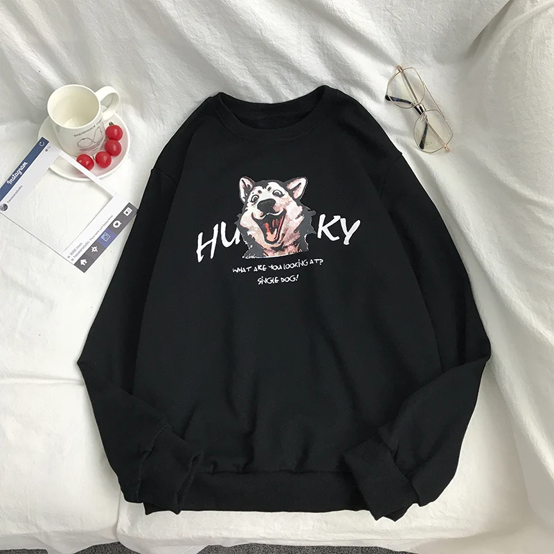 

Spring and fall men's hoodies have young patterns