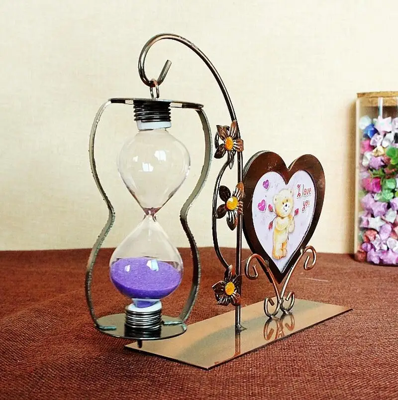Valentines heart shaped hourglass gifts metal crafts decoration Valentines heart shaped hourglass gifts metal crafts decoration