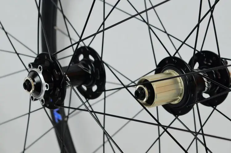 Excellent 700C Disc Brake Road Bike Wheelset Cross Country Bicycle Wheel V/C Brake ultralight 1700g Rim 30mm 22 Excellent 700C Disc Brake Road Bike Wheelset Cross Country Bicycle Wheel V/C Brake ultralight 1700g Rim 30mm 22
