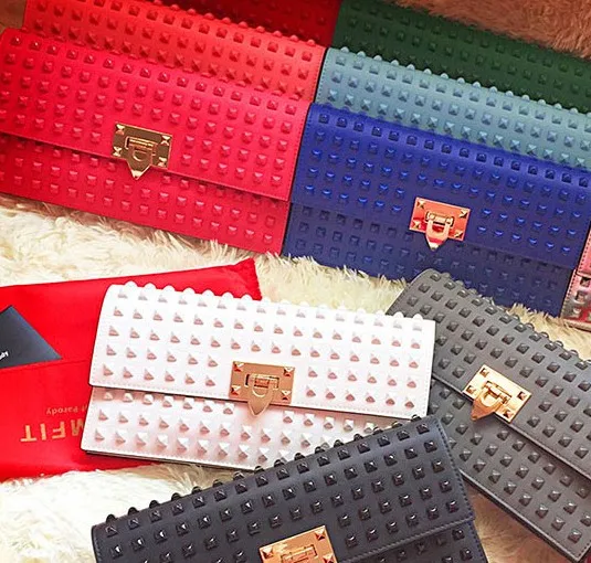 

2019 new tide brand ladies handbags slimfit smash rivet bag clutch bag slung shoulder bag clutch bag